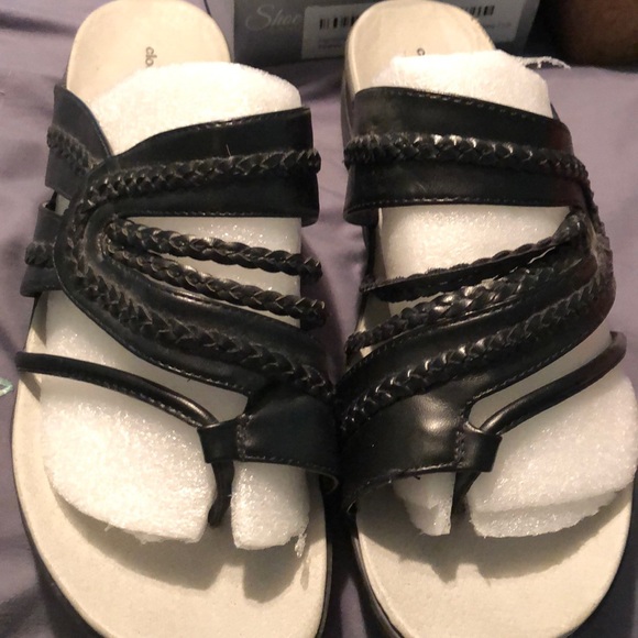 Sandals - Picture 1 of 3